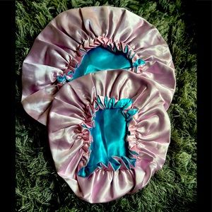 Pink and black mommy and me Bonnett set!!! Brand New💫